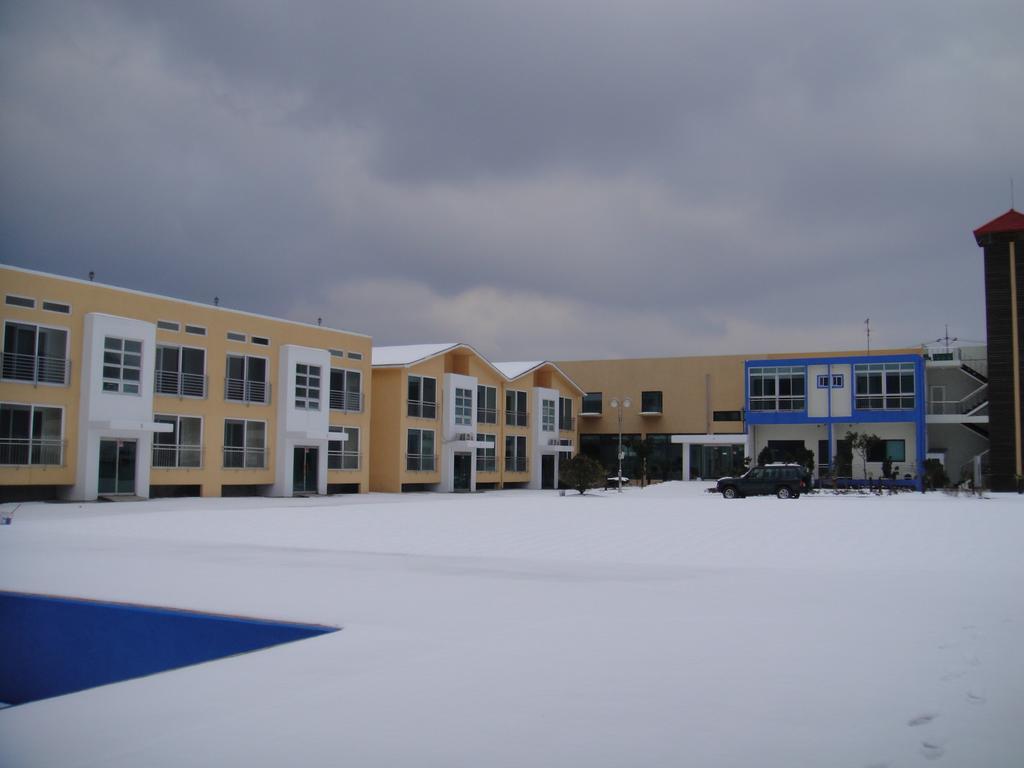 Geomunoreum Hostel Чеджудо Экстерьер фото