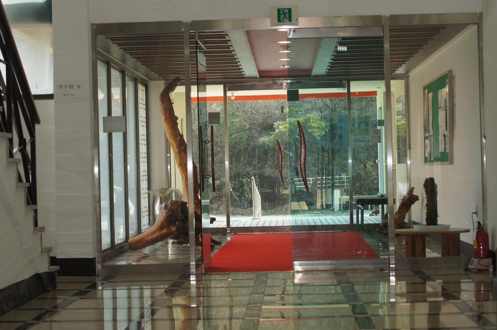 Geomunoreum Hostel Чеджудо Экстерьер фото