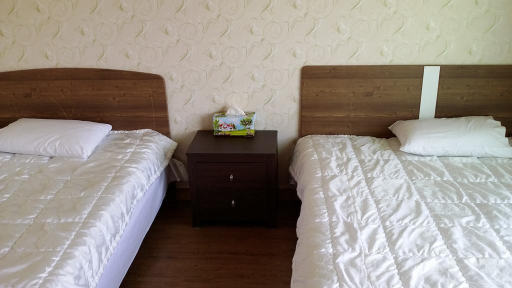 Geomunoreum Hostel Чеджудо Экстерьер фото